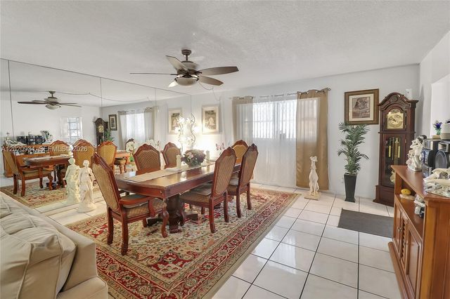 4851 NW 21st St 107, Lauderhill, FL 33313
