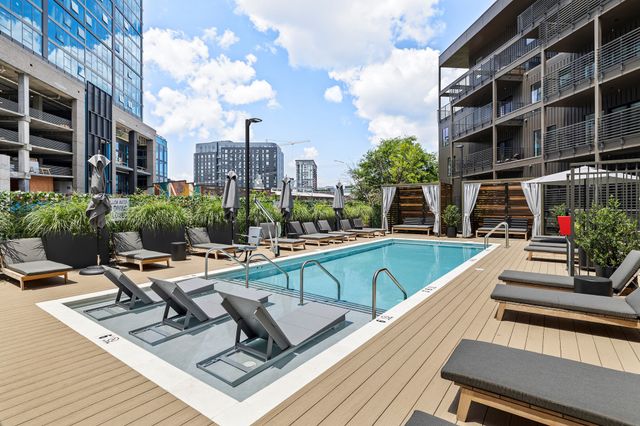 635 7th Ave S Apt 501, Nashville, TN 37203