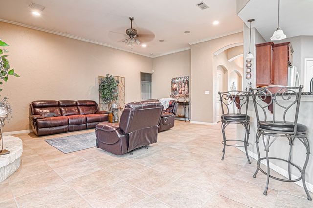 5201 Mathis St, Midland, TX 79707