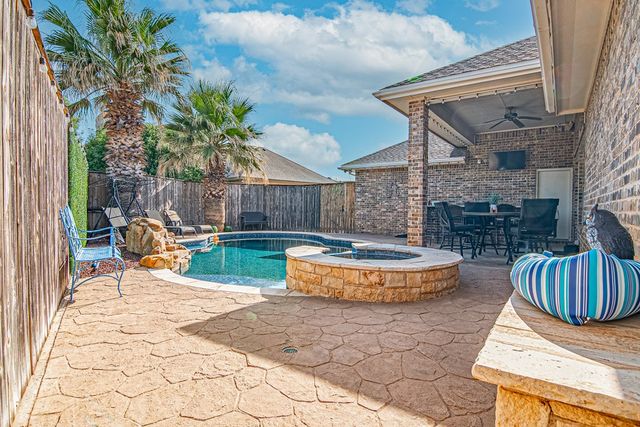 5201 Mathis St, Midland, TX 79707