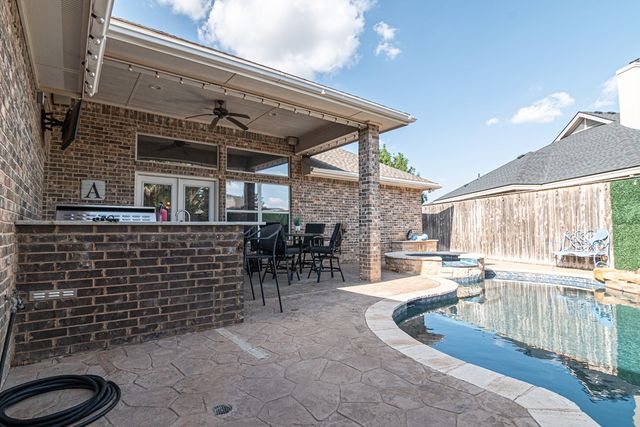 5201 Mathis St, Midland, TX 79707