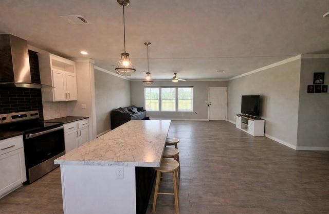 2854 Benny Griffin Rd, Livingston, TX 77351
