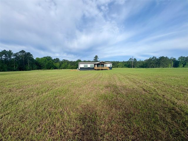 2854 Benny Griffin Rd, Livingston, TX 77351
