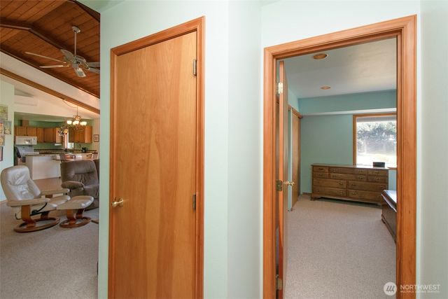 101 Timothy Lane, Sequim, WA 98382