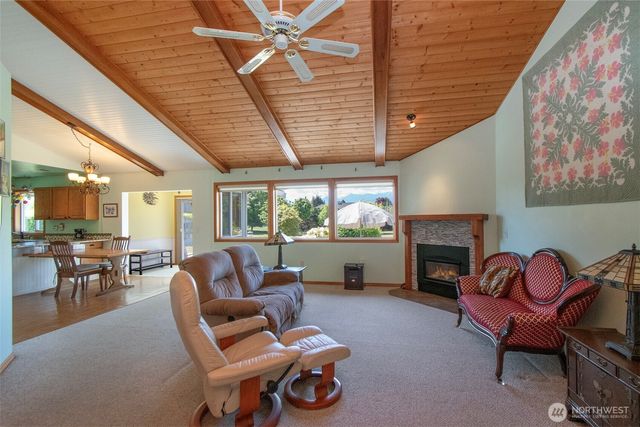101 Timothy Lane, Sequim, WA 98382