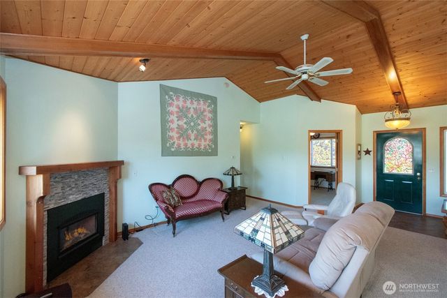 101 Timothy Lane, Sequim, WA 98382