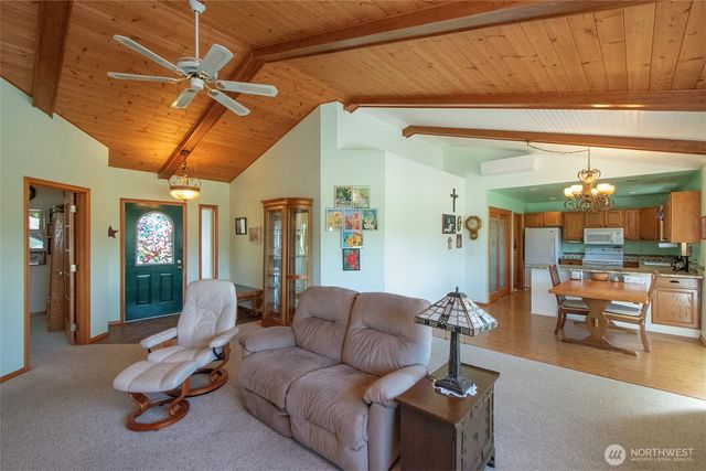 101 Timothy Lane, Sequim, WA 98382