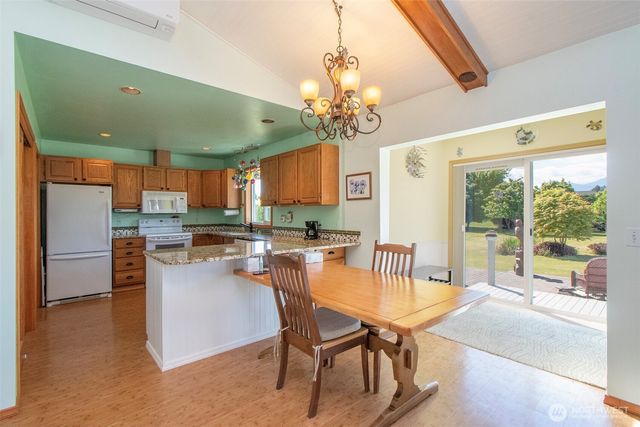 101 Timothy Lane, Sequim, WA 98382