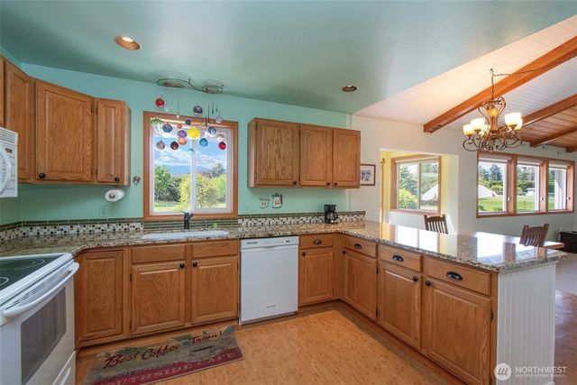 101 Timothy Lane, Sequim, WA 98382