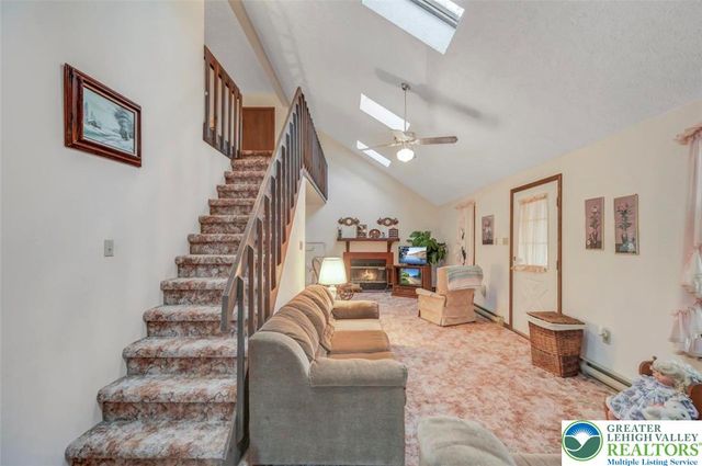 244 Lake Road, Coolbaugh Twp, PA 18466