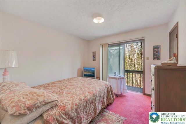 244 Lake Road, Coolbaugh Twp, PA 18466