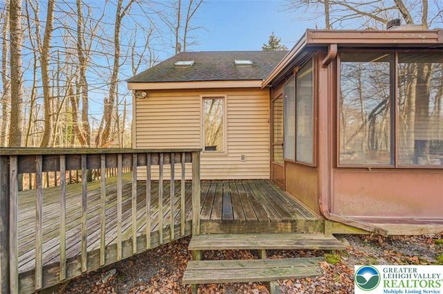 244 Lake Road, Coolbaugh Twp, PA 18466