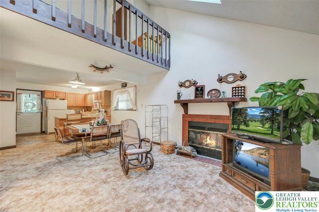 244 Lake Road, Coolbaugh Twp, PA 18466