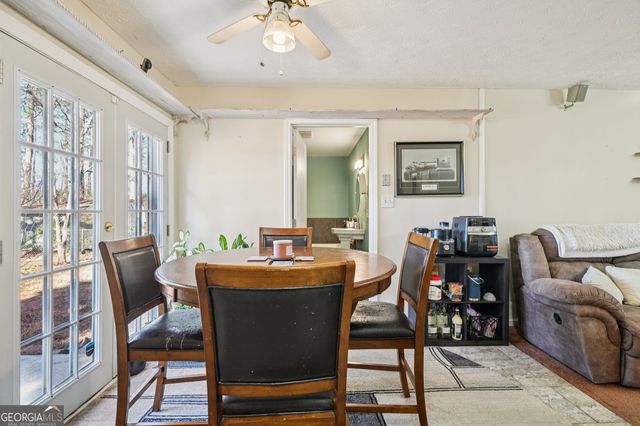 137 W James Circle, Hampton, GA 30228