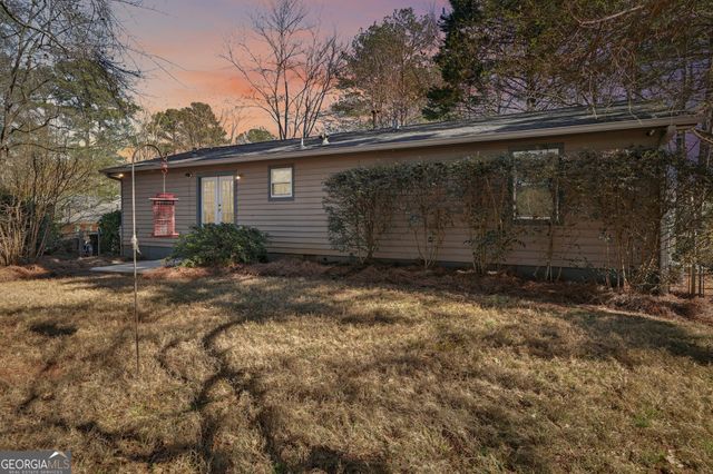 137 W James Circle, Hampton, GA 30228