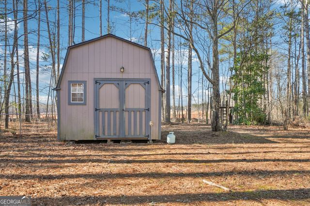 137 W James Circle, Hampton, GA 30228