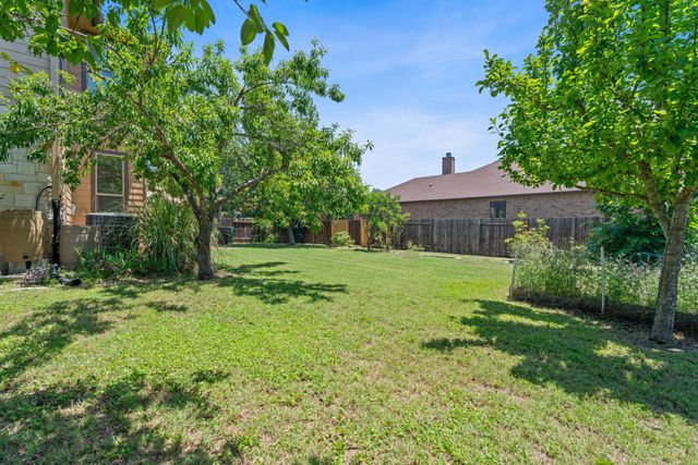 1109 Hyde Park DR, Round Rock, TX 78665
