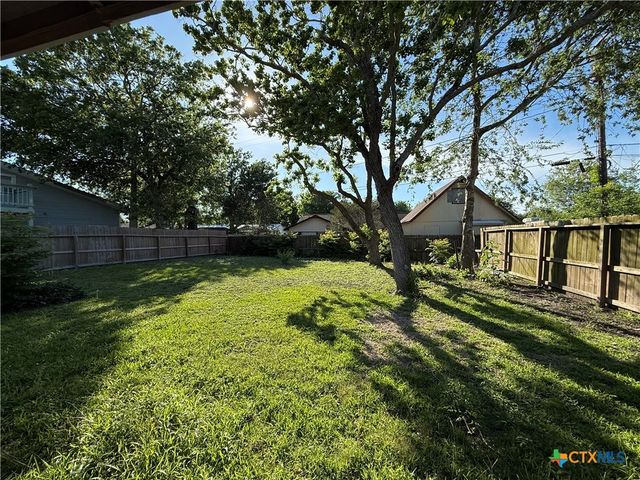 113 Bonham Street, Port Lavaca, TX 77979