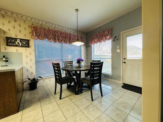 4754 Wynnview Drive, Friendswood, TX 77546