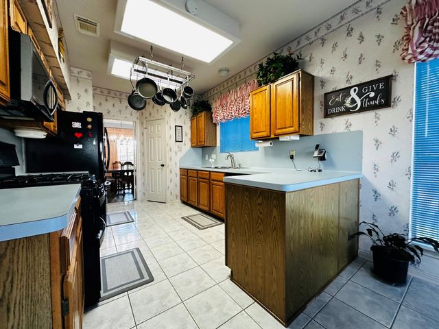 4754 Wynnview Drive, Friendswood, TX 77546