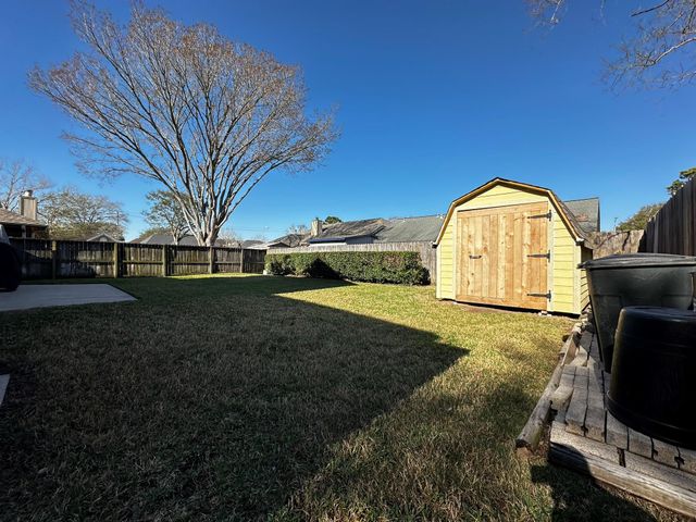 4754 Wynnview Drive, Friendswood, TX 77546