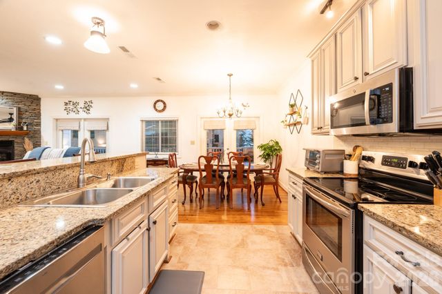 114 Charles Lowe Lane 19, Banner Elk, NC 28604