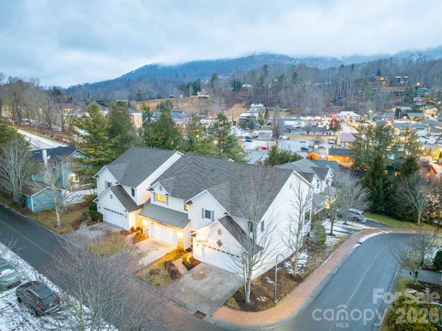 114 Charles Lowe Lane 19, Banner Elk, NC 28604