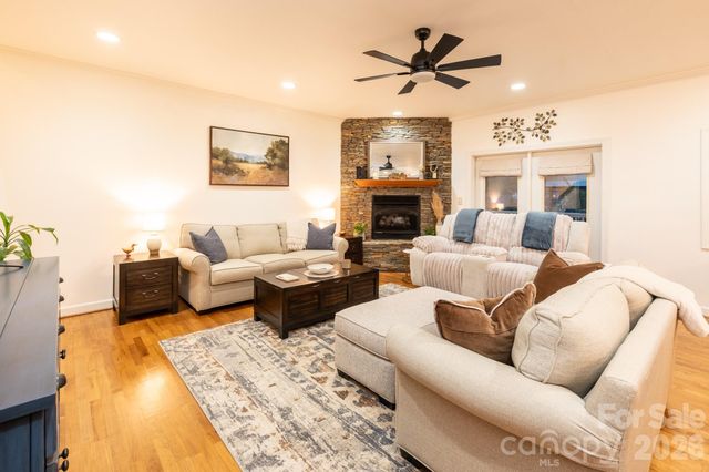 114 Charles Lowe Lane 19, Banner Elk, NC 28604