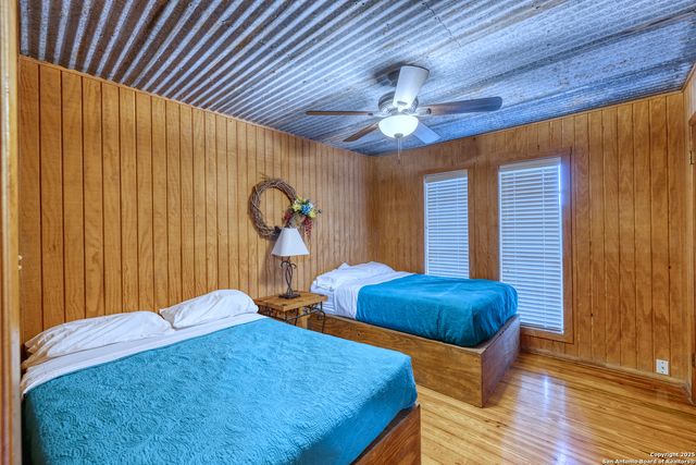 186 Cat Claw Mtn, Concan, TX 78838