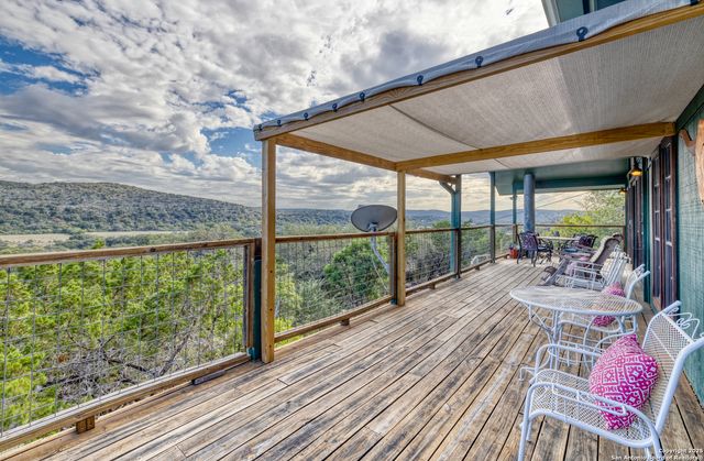 186 Cat Claw Mtn, Concan, TX 78838