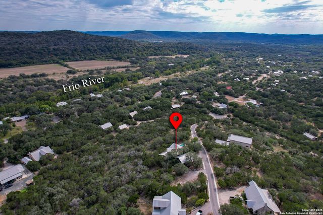 186 Cat Claw Mtn, Concan, TX 78838