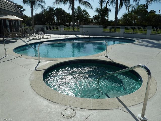 8040 Glen Abbey CIR, Fort Myers, FL 33912