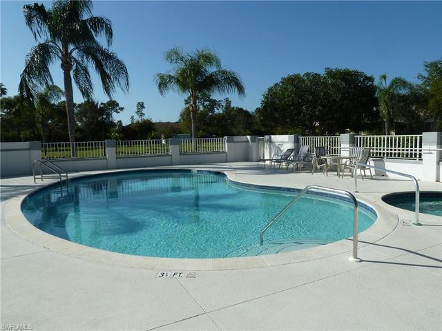 8040 Glen Abbey CIR, Fort Myers, FL 33912