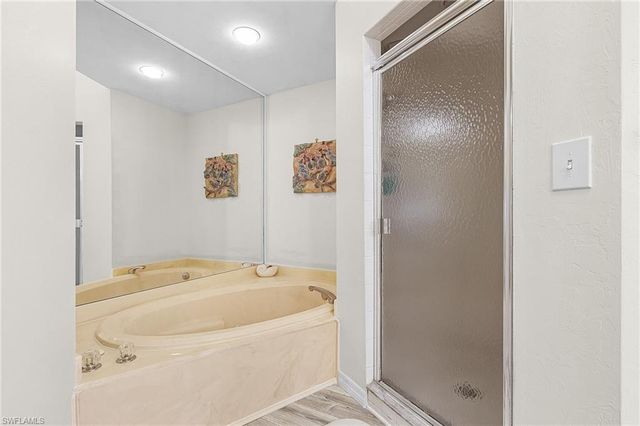 8040 Glen Abbey CIR, Fort Myers, FL 33912