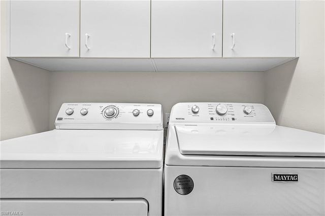 8040 Glen Abbey CIR, Fort Myers, FL 33912