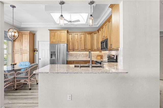 8040 Glen Abbey CIR, Fort Myers, FL 33912