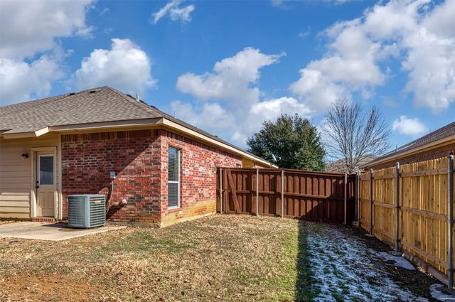 2509 Wood River Parkway, Mansfield, TX 76063