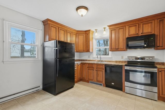 179 Pleasant Valley Street F, Methuen, MA 01844