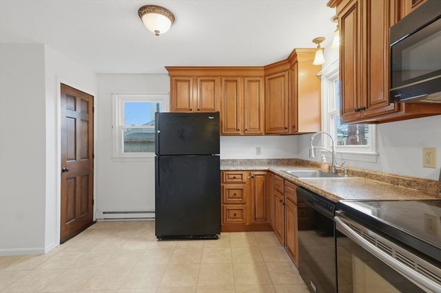 179 Pleasant Valley Street F, Methuen, MA 01844