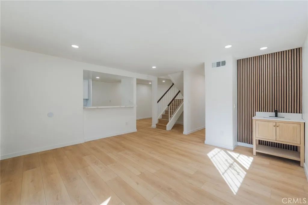 1239 W Rosecrans 31, Gardena, CA 90247