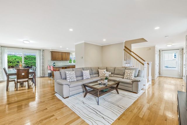 184 College Farm Rd, Waltham, MA 02451