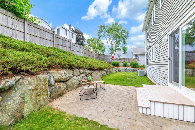 184 College Farm Rd, Waltham, MA 02451