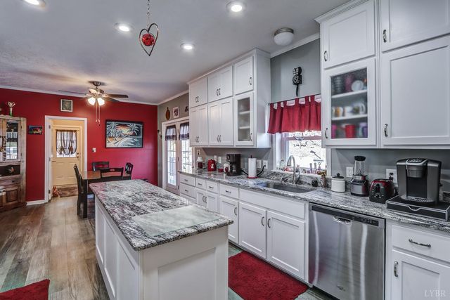 1230 Spencer Road, Concord, VA 24538