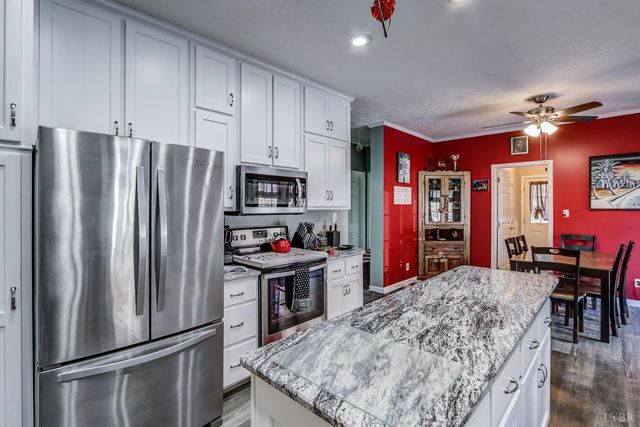 1230 Spencer Road, Concord, VA 24538