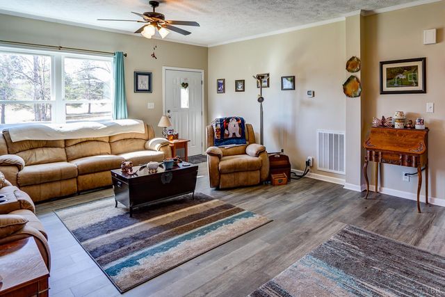 1230 Spencer Road, Concord, VA 24538