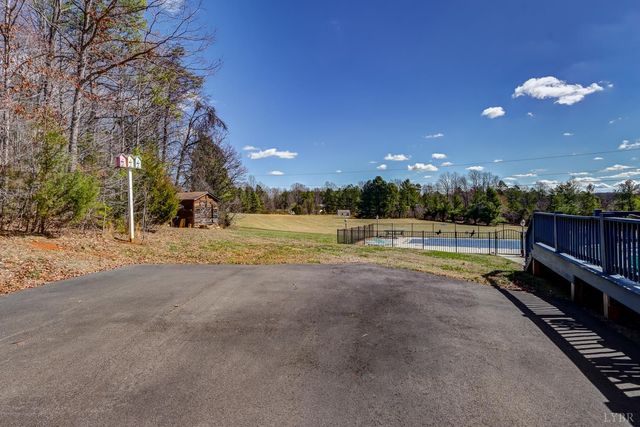 1230 Spencer Road, Concord, VA 24538