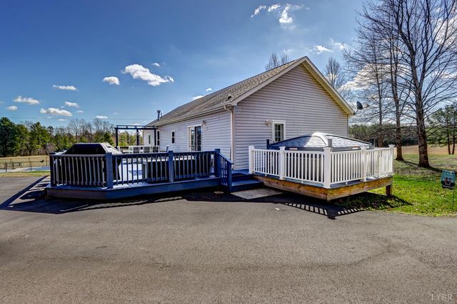 1230 Spencer Road, Concord, VA 24538