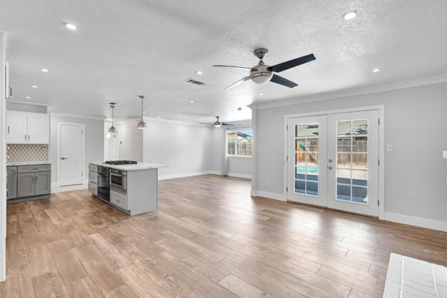3762 N Claremont Avenue, Fresno, CA 93727