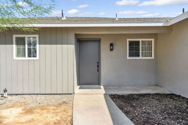3762 N Claremont Avenue, Fresno, CA 93727