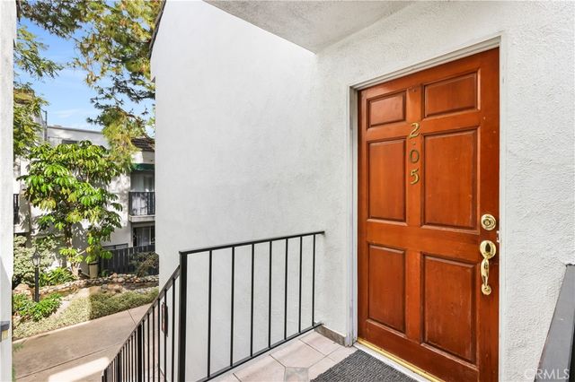 18645 Hatteras, Tarzana, CA 91356